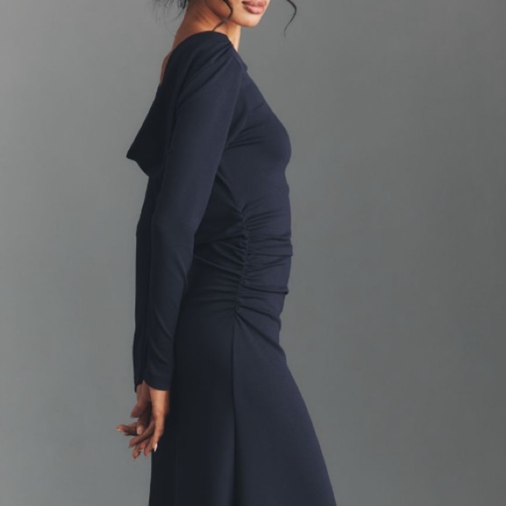 🟤NWT ANTHROPOLOGIE Long-Sleeve Cowl-Back
Maxi Dress in Navy LARGE - Picture 7 of 7